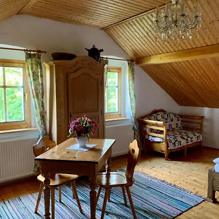 アパート Am Faaker Mit Privatstrand Und Ruderboot フィラハ