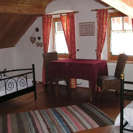 Am Faaker Mit Privatstrand Und Ruderboot * フィラハ